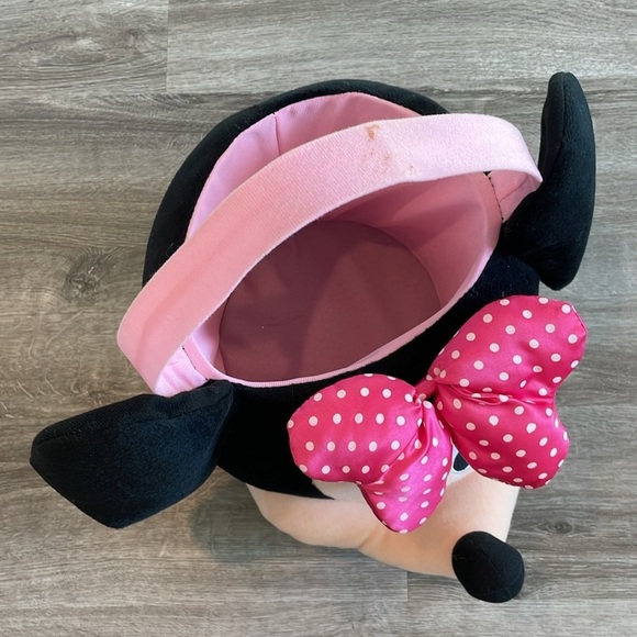 Disney Minnie Mouse Plush Basket with Pink Polka Dot Bow - Picture 3 of 5